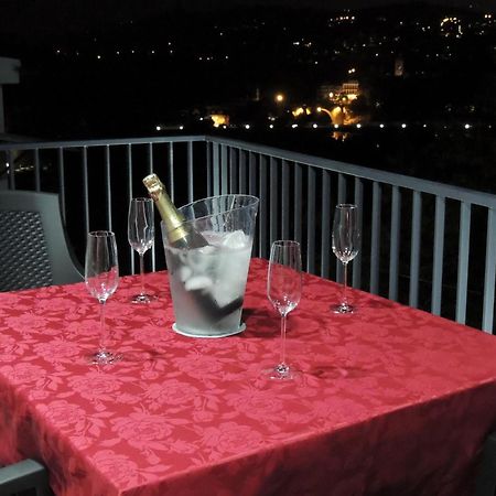 Apartamento Amarante - Vista Sao Goncalo Oda fotoğraf